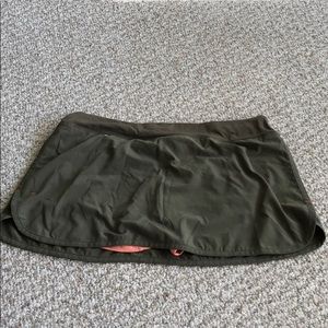 Lululemon exercise skirt